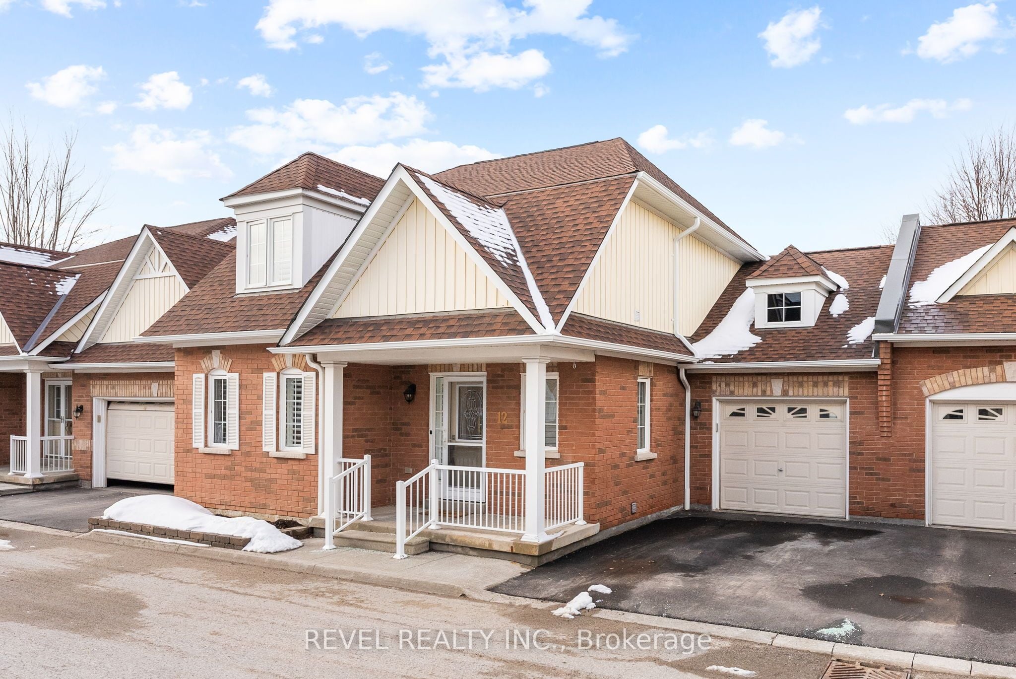 12 Hirshfield Lane, Ajax, ON, L1T 4Z7