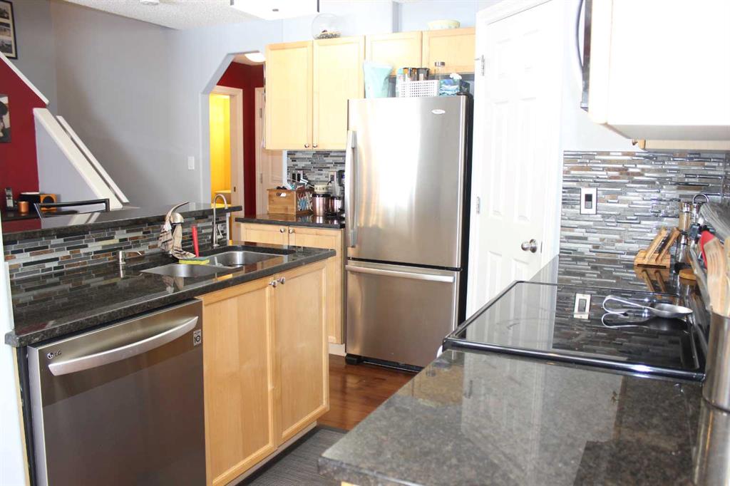 Additional image 6 of 108 Citadel Estates Manor NW, Calgary, AB, T3G 5M8
