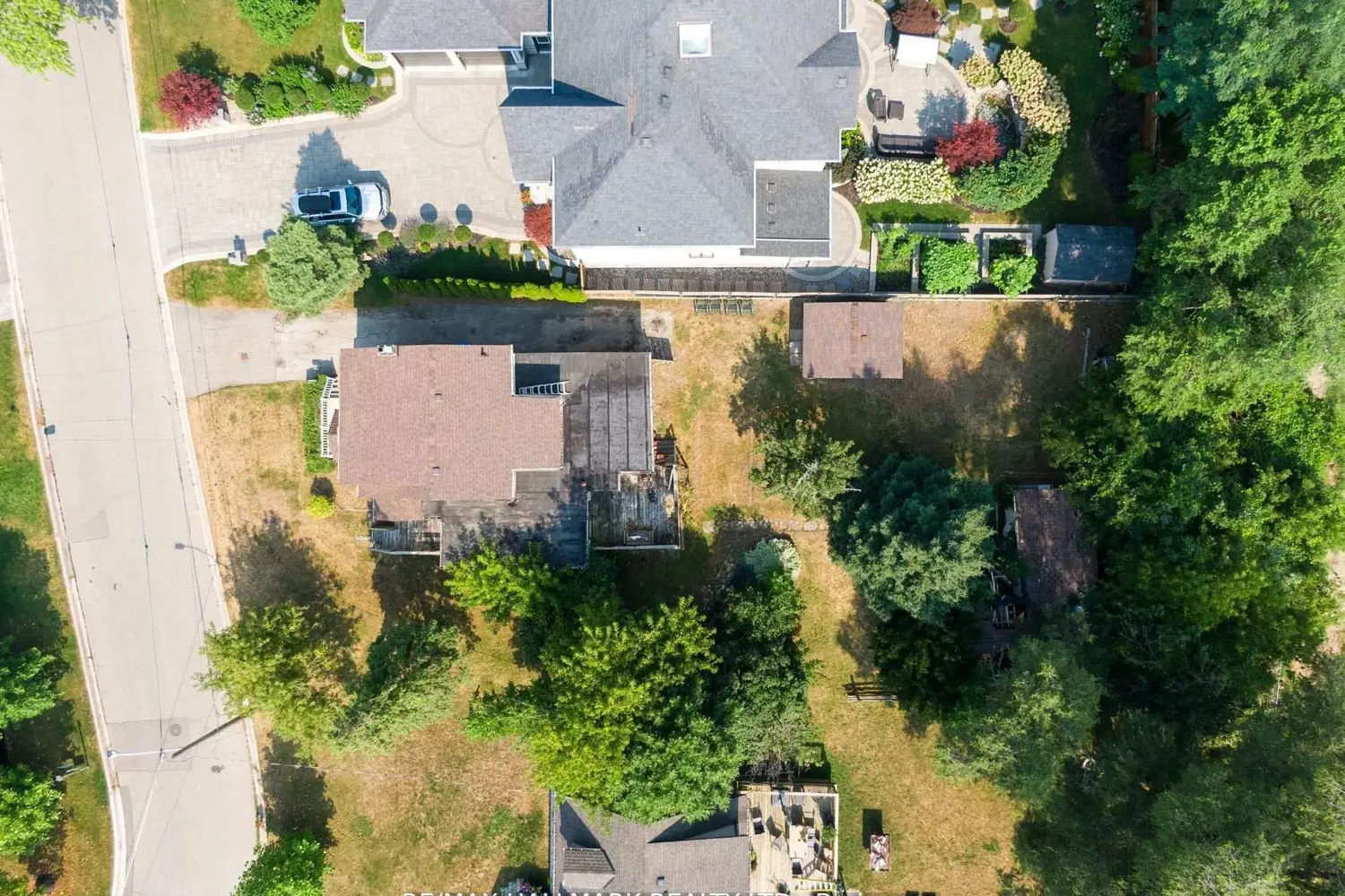 Additional image 4 of 724-728 Montbeck Crescent