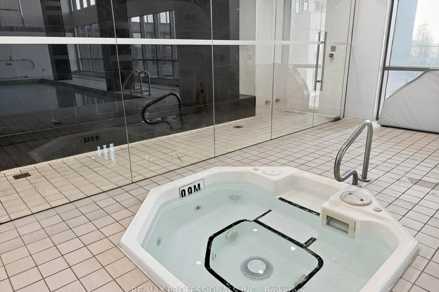 Additional image 8 of 215 Sherway Gardens Road 2110