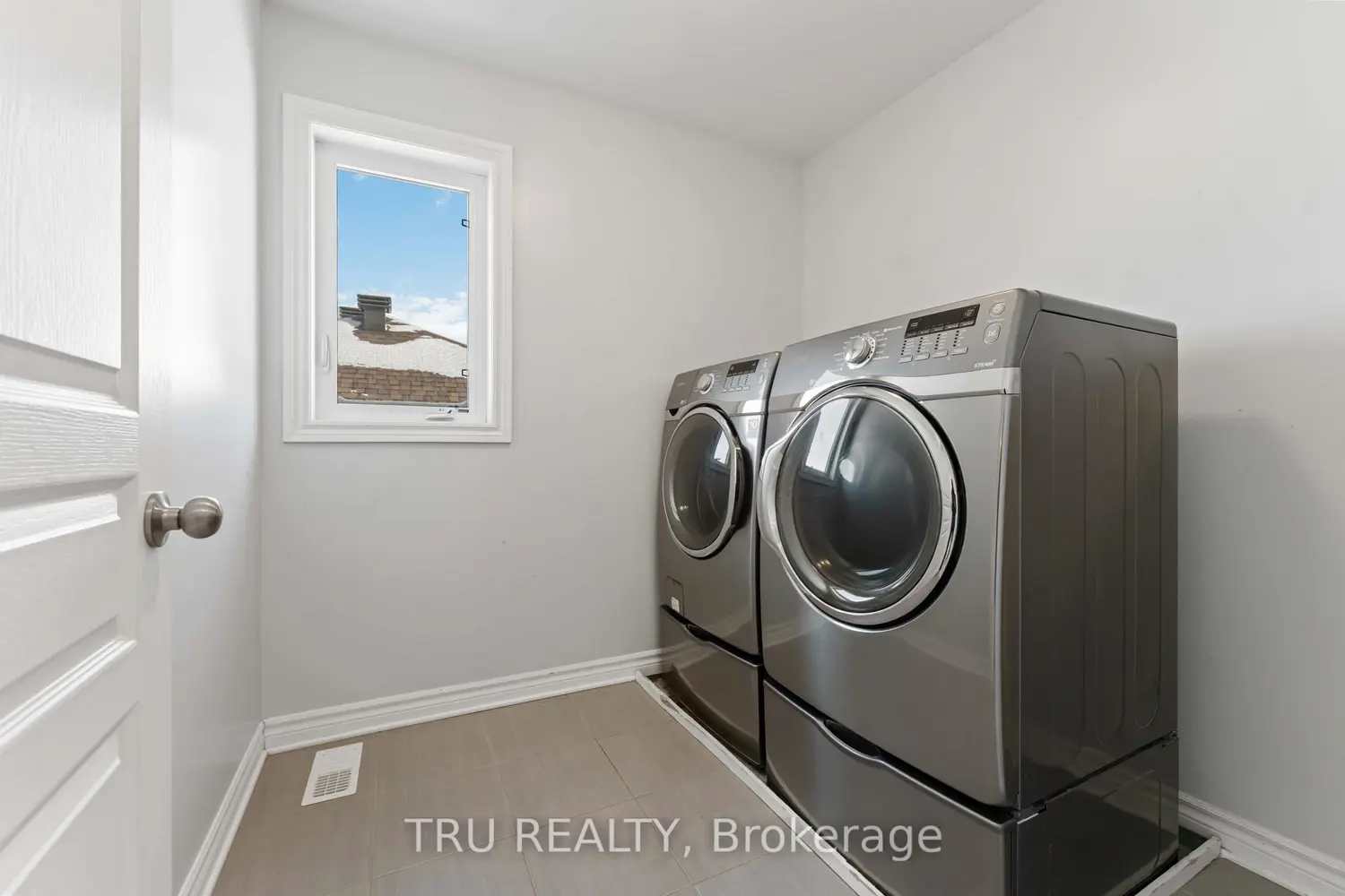 Additional image 14 of 161 Claridge Drive