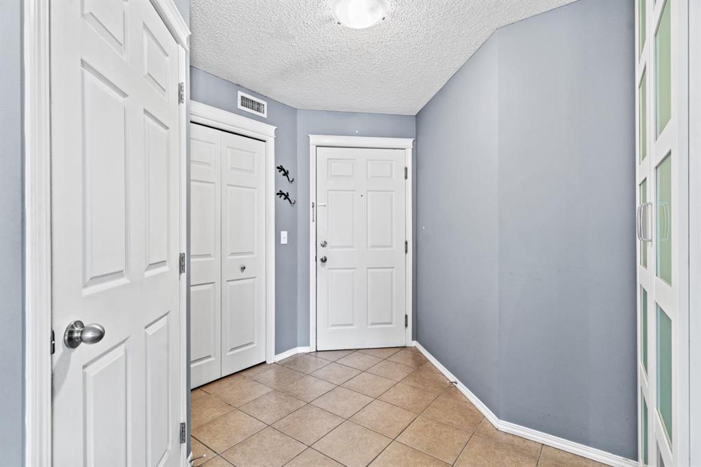 Additional image 4 of 5214-69 Country Village Manor NE, Calgary, AB, T3K 0P1