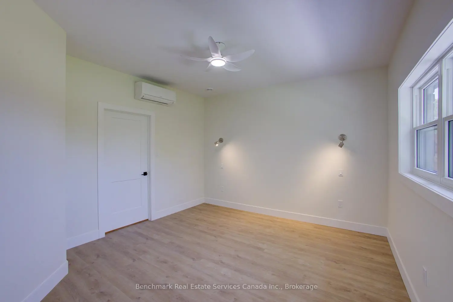 Additional image 10 of 1182 Queen Street 56