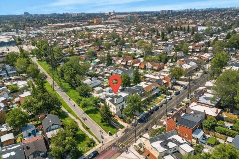 Additional image 7 of Upper-66 Silverthorn Avenue, Toronto, ON, M6N 3J8