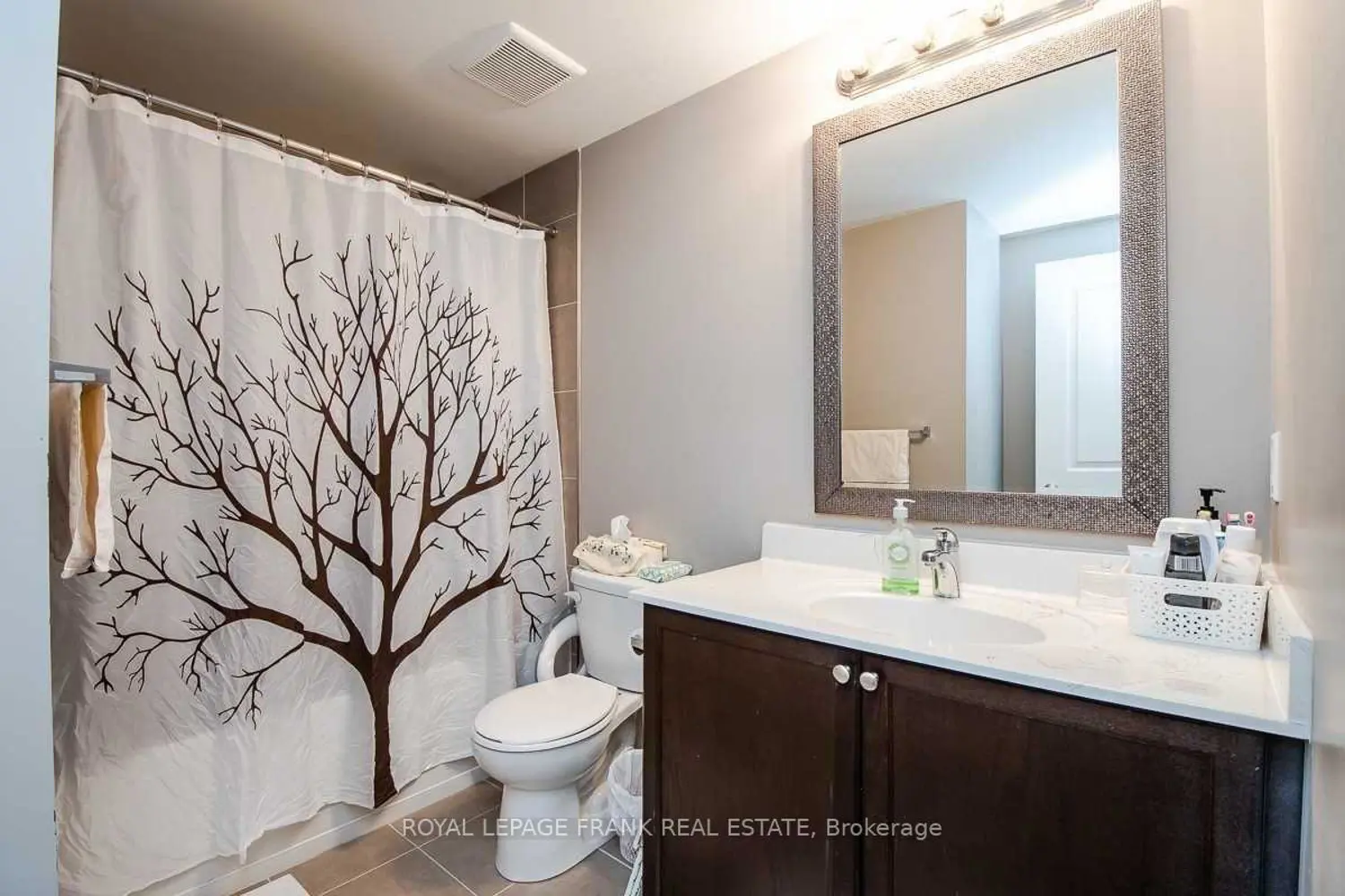 Additional image 16 of 805A Dundas Street