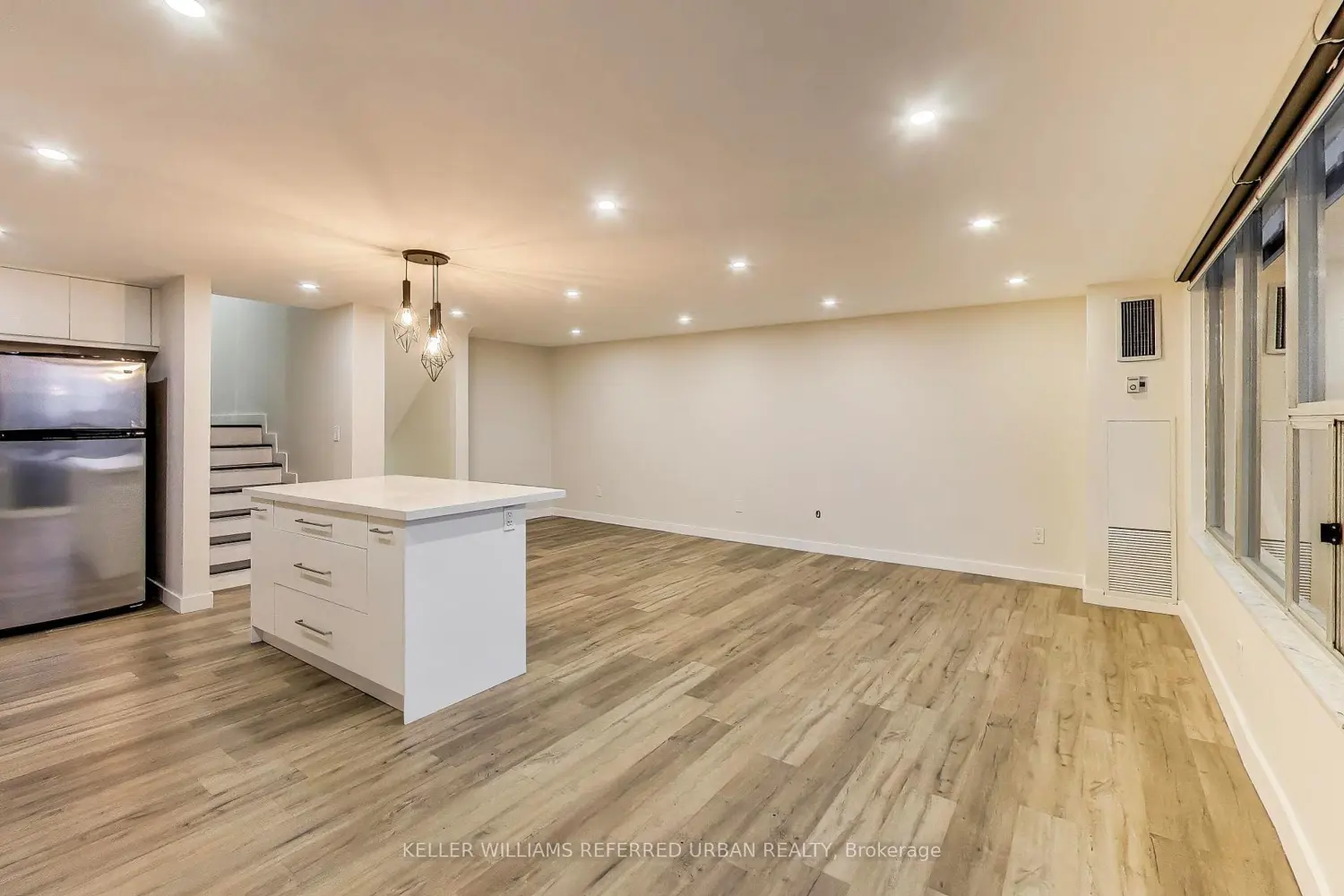11 Wincott Drive 1215