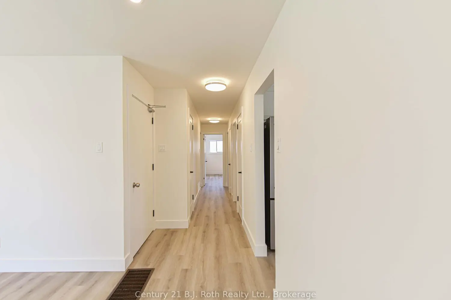 Additional image 8 of 571 High Street