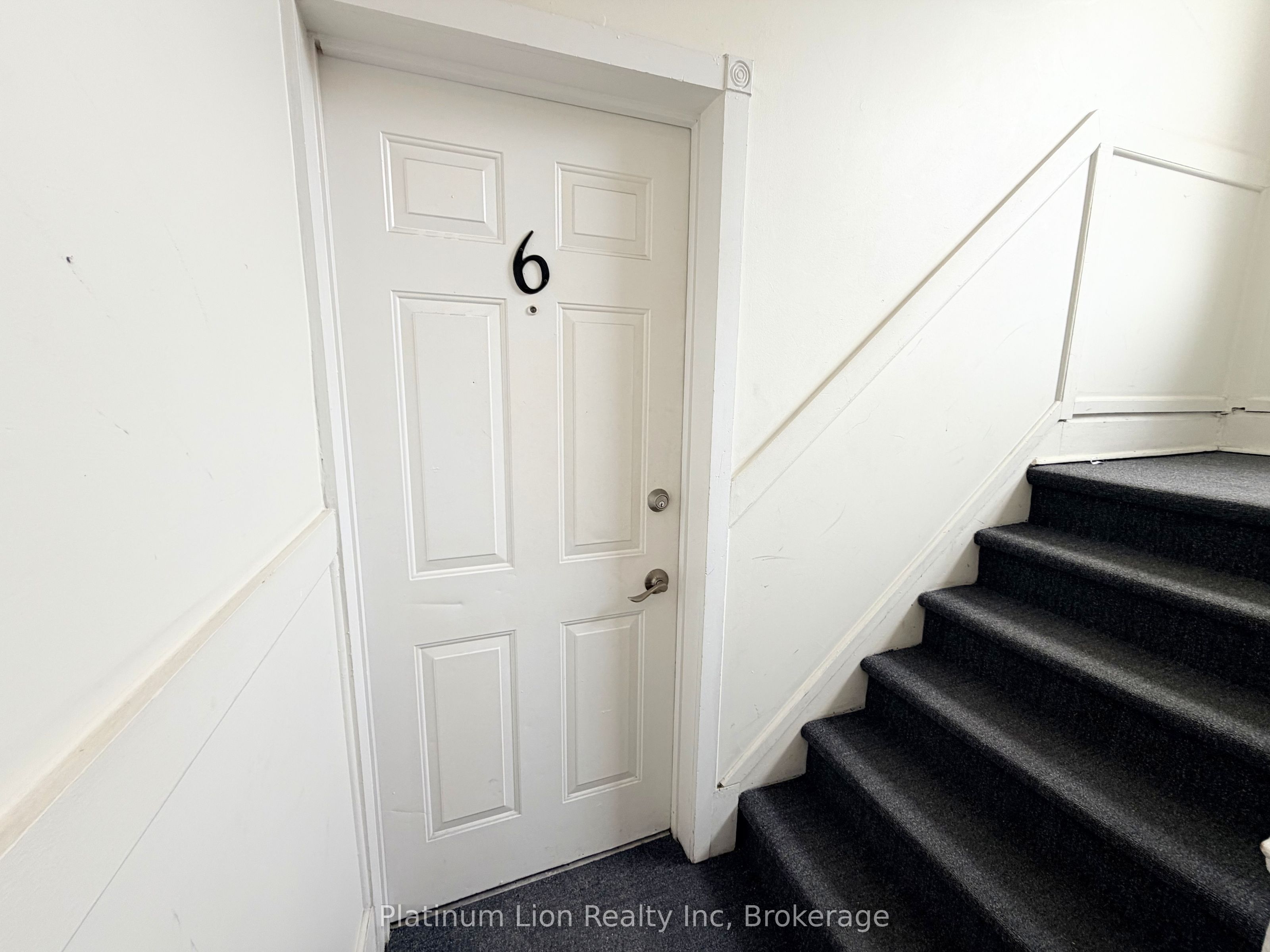 Additional image 2 of 6-120 Charles Street, Hamilton, ON, L8P 3E6