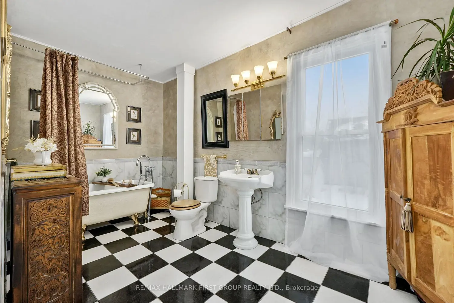 Additional image 12 of 54 Toronto Street