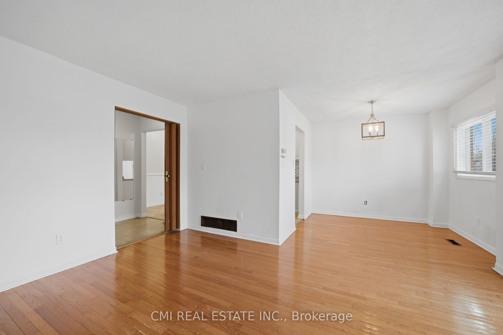 Additional image 5 of 40 Glen Hollow Avenue, Toronto, ON, M9W 6C6