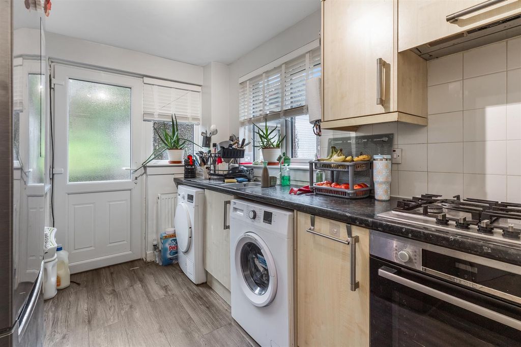 Additional image 8 of 3 bed semi-detached house for saleBreval Crescent, Clydebank G81