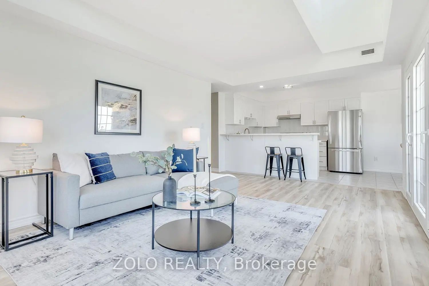 Additional image 15 of 395 Lakebreeze Drive 301