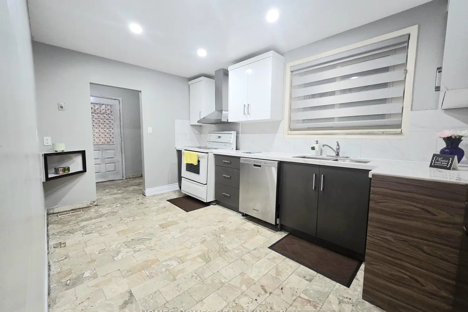 Additional image 3 of 65 Elnathan Crescent
