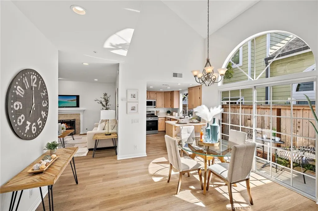 Additional image 33 of 2563 Orange Avenue Unit C, Costa Mesa, CA 92627