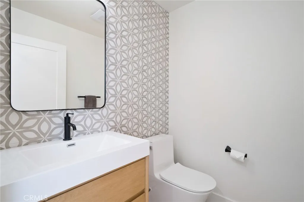 Additional image 54 of 12840 S Seaglass Circle, Los Angeles, CA 90094