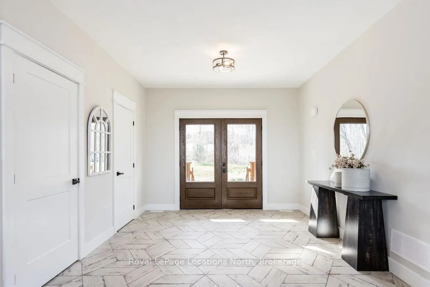 Additional image 4 of 5385 8 Line