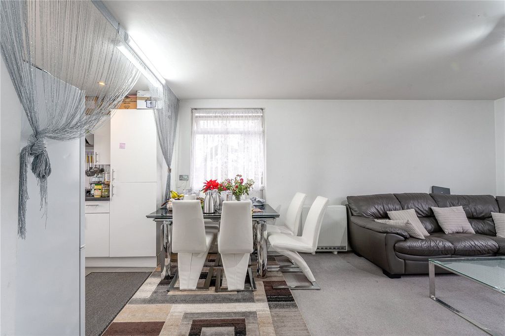 Additional image 2 of 2 bed flat for saleBeechcroft Manor, Weybridge, Surrey KT13