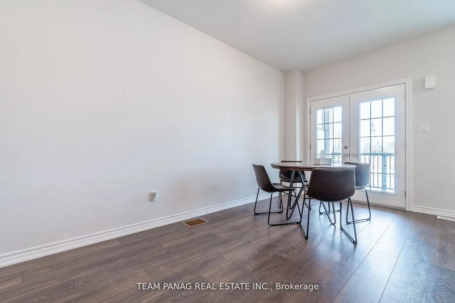 Additional image 9 of 677 Park Road 126