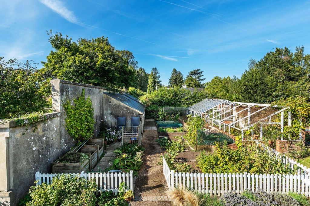 Additional image 75 of Land for saleNear Cranleigh, Surrey GU6