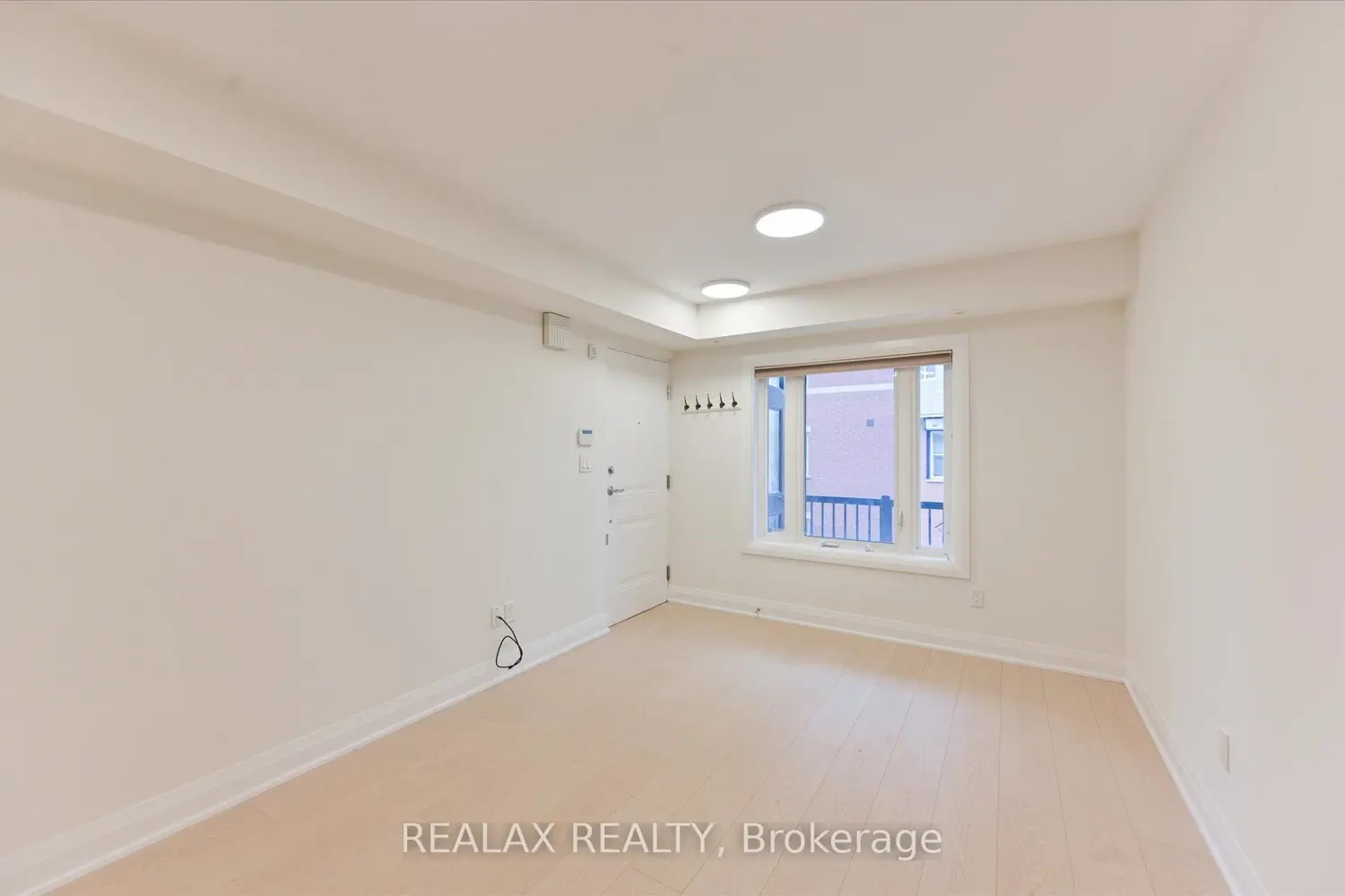 Additional image 2 of 320 John Street 207