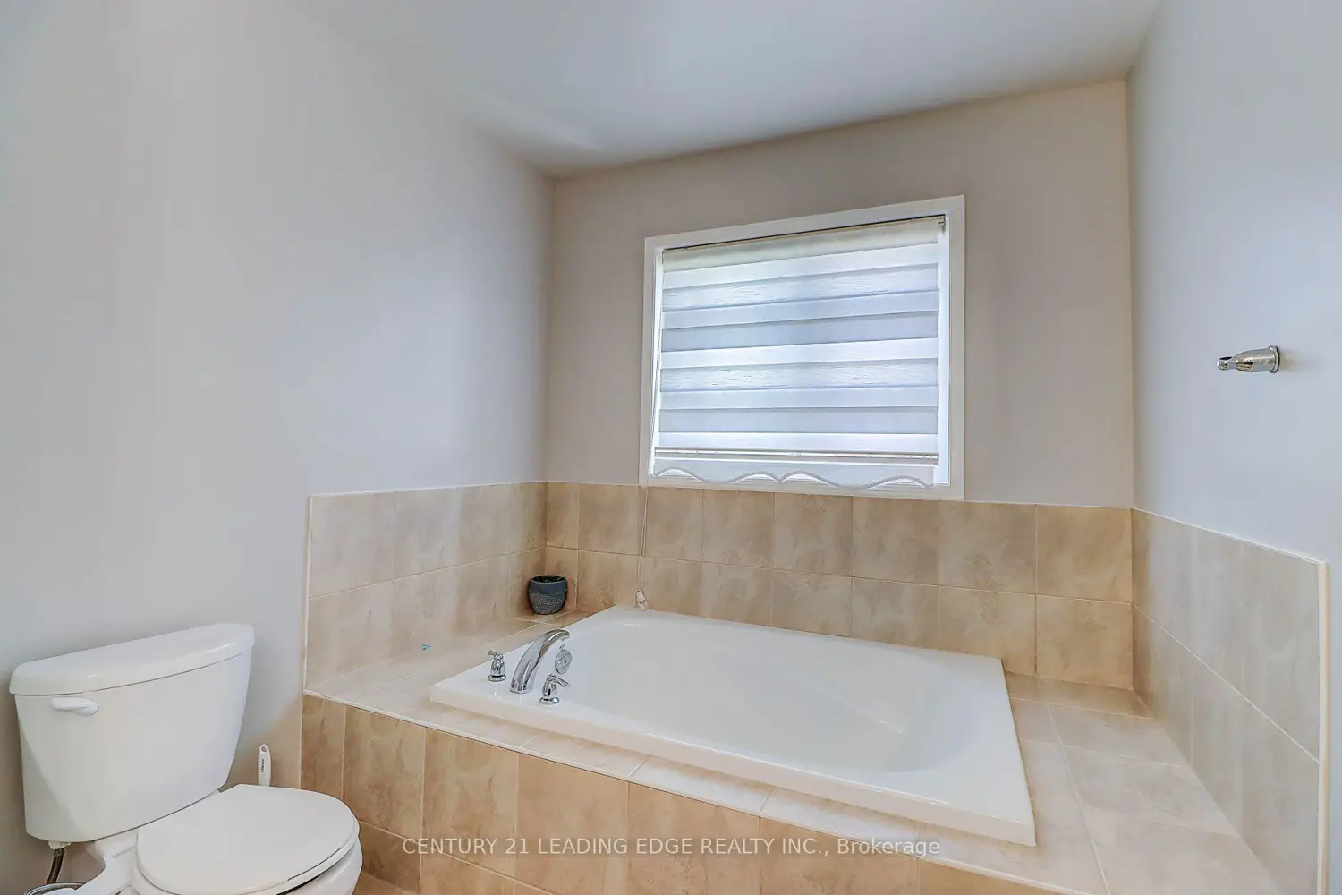 Additional image 19 of 155 Webb Street