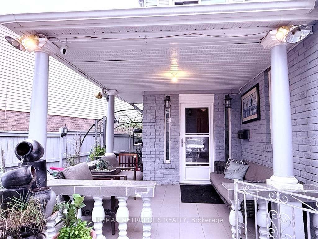 Additional image 2 of 4 Shepmore Terrace, Toronto, ON, M1B 3H4