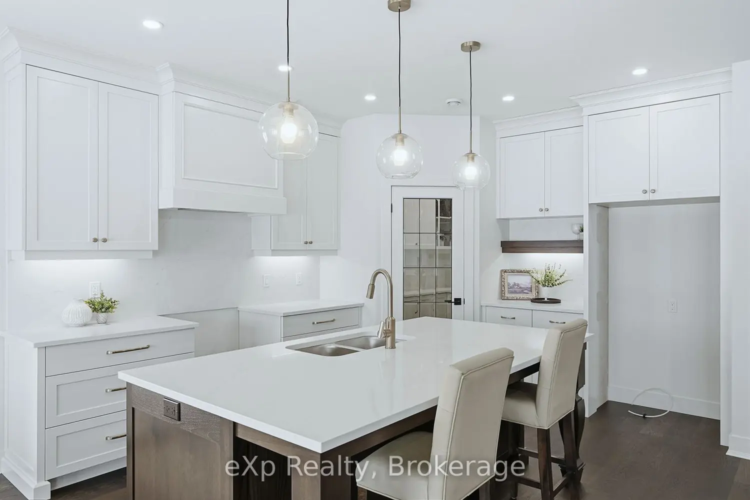 Additional image 8 of 1036 Walton Avenue