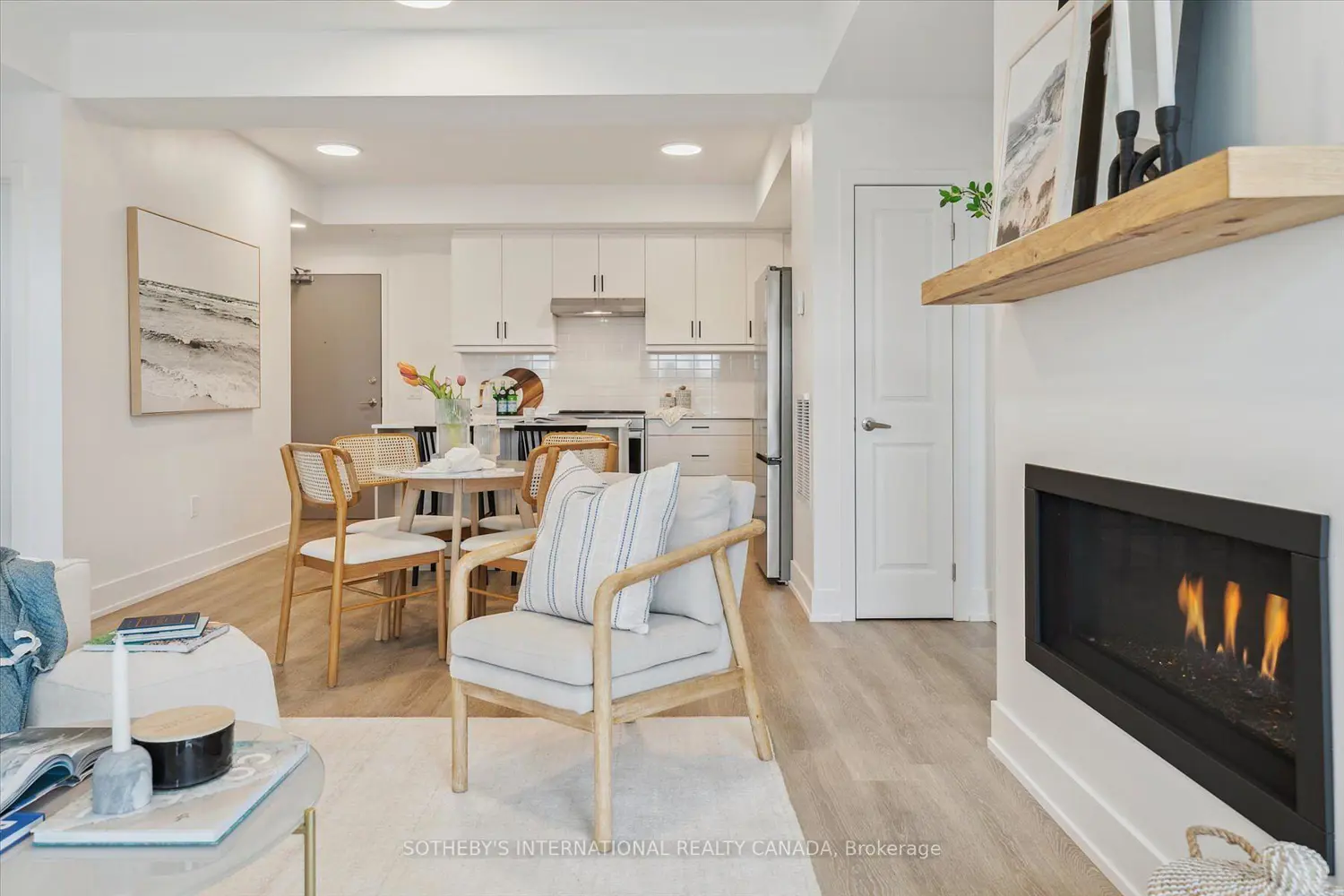 Additional image 3 of 19B West Street 306