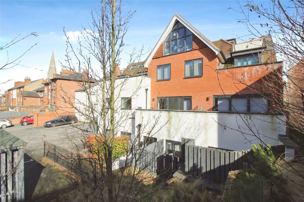 Additional image 9 of 2 bed flat for saleWatlington Street, Reading RG1