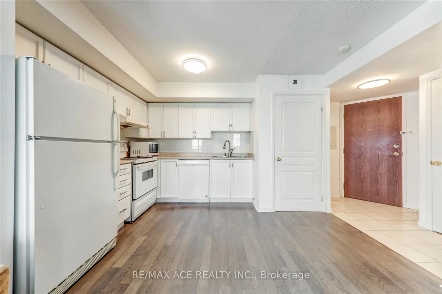 Additional image 10 of 2545 Erin Centre Boulevard 1803