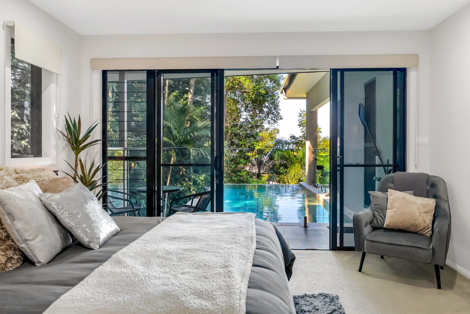 Additional image 2 of 11 Oceanview Place, Mooroobool QLD 4870