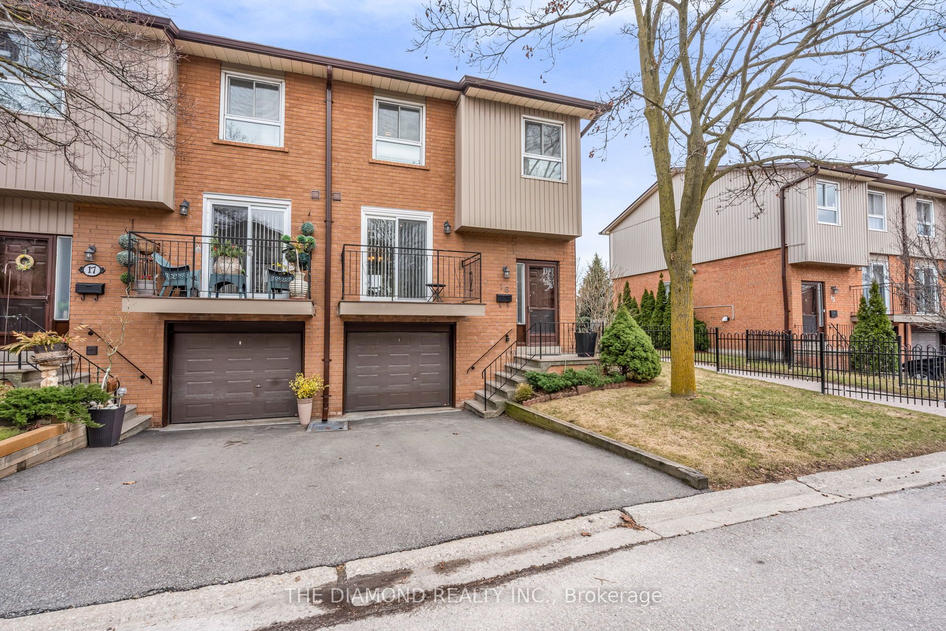 Additional image 2 of 16-725 Vermouth Avenue, Mississauga, ON, L5A 3X5