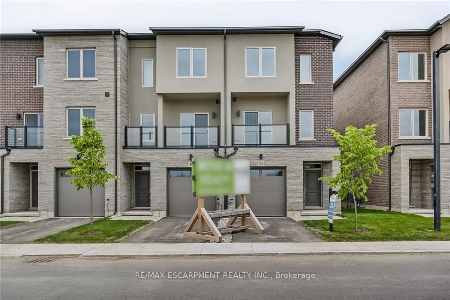 14 Clear Valley Lane