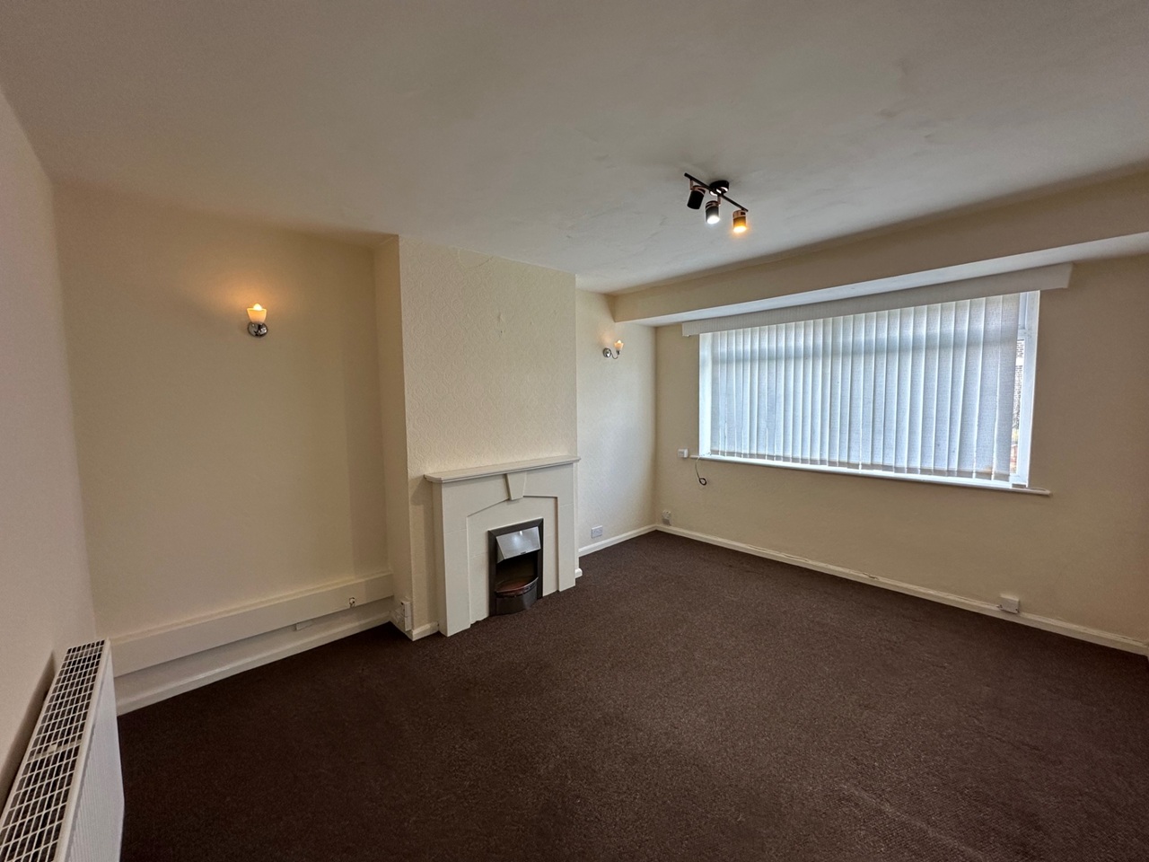 Additional image 2 of 3 Bed Semi-Detached House, Heather Gardens, LS13, N1 7GU