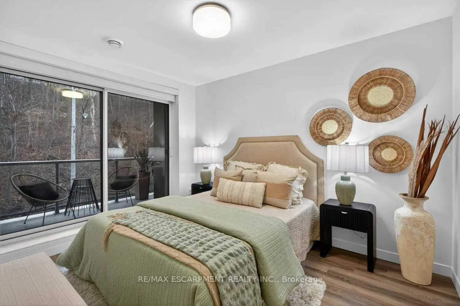 Additional image 10 of 479 Charlton Avenue 209