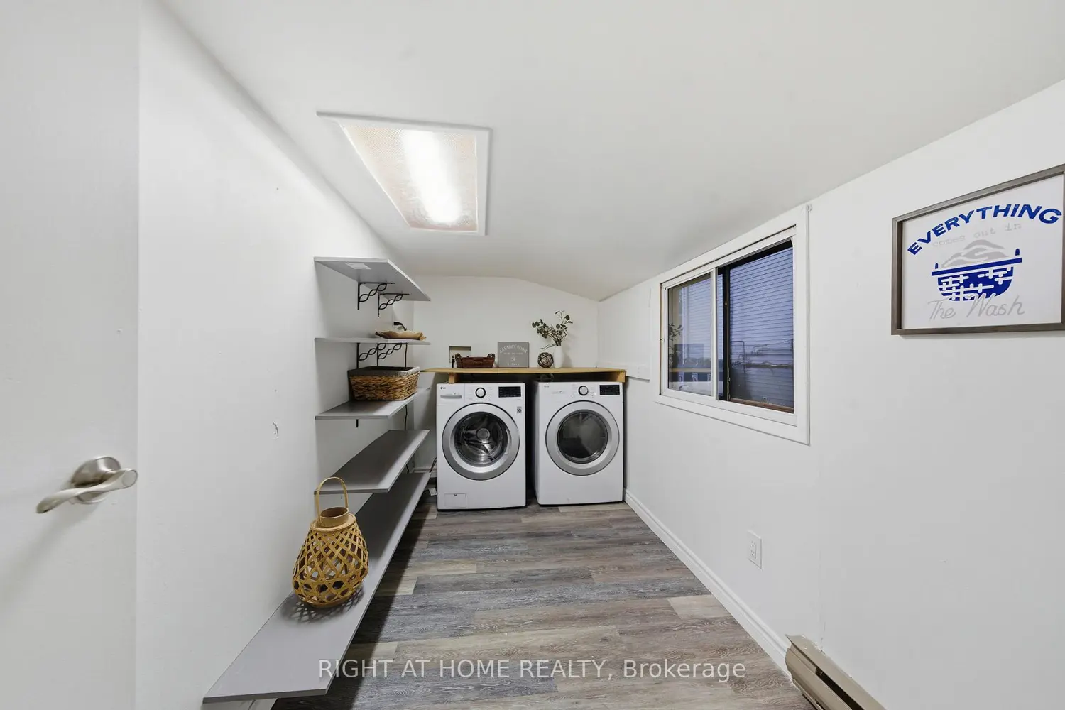 Additional image 18 of 49 River Road