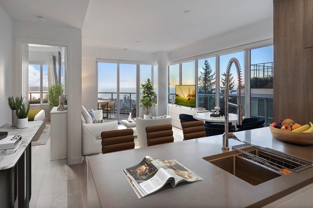 408-1441 Johnston Road, White Rock, BC, V4B 3Z4