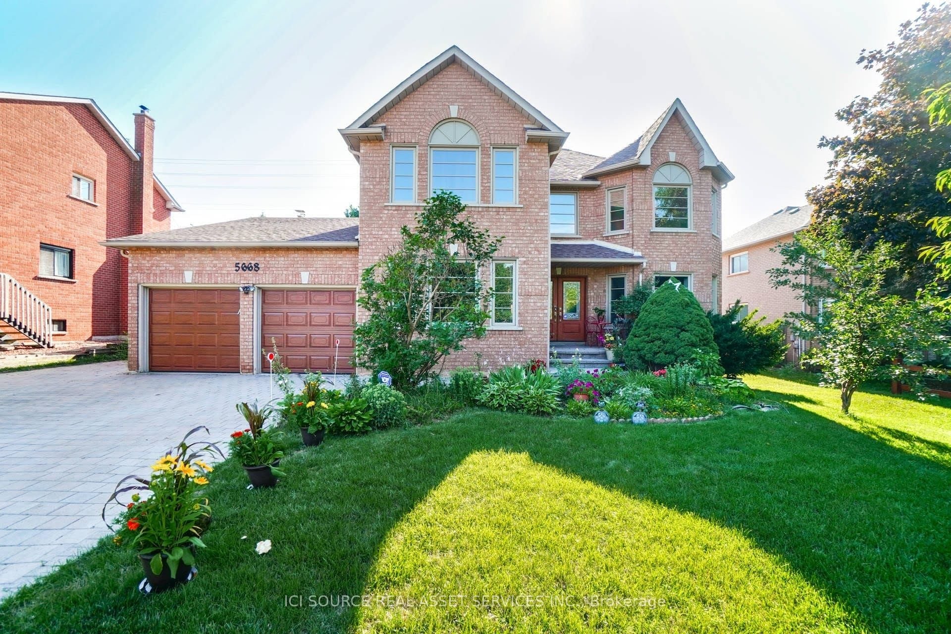 Additional image 2 of Upper-5668 Turney Drive, Mississauga, ON, L5M 4Y9