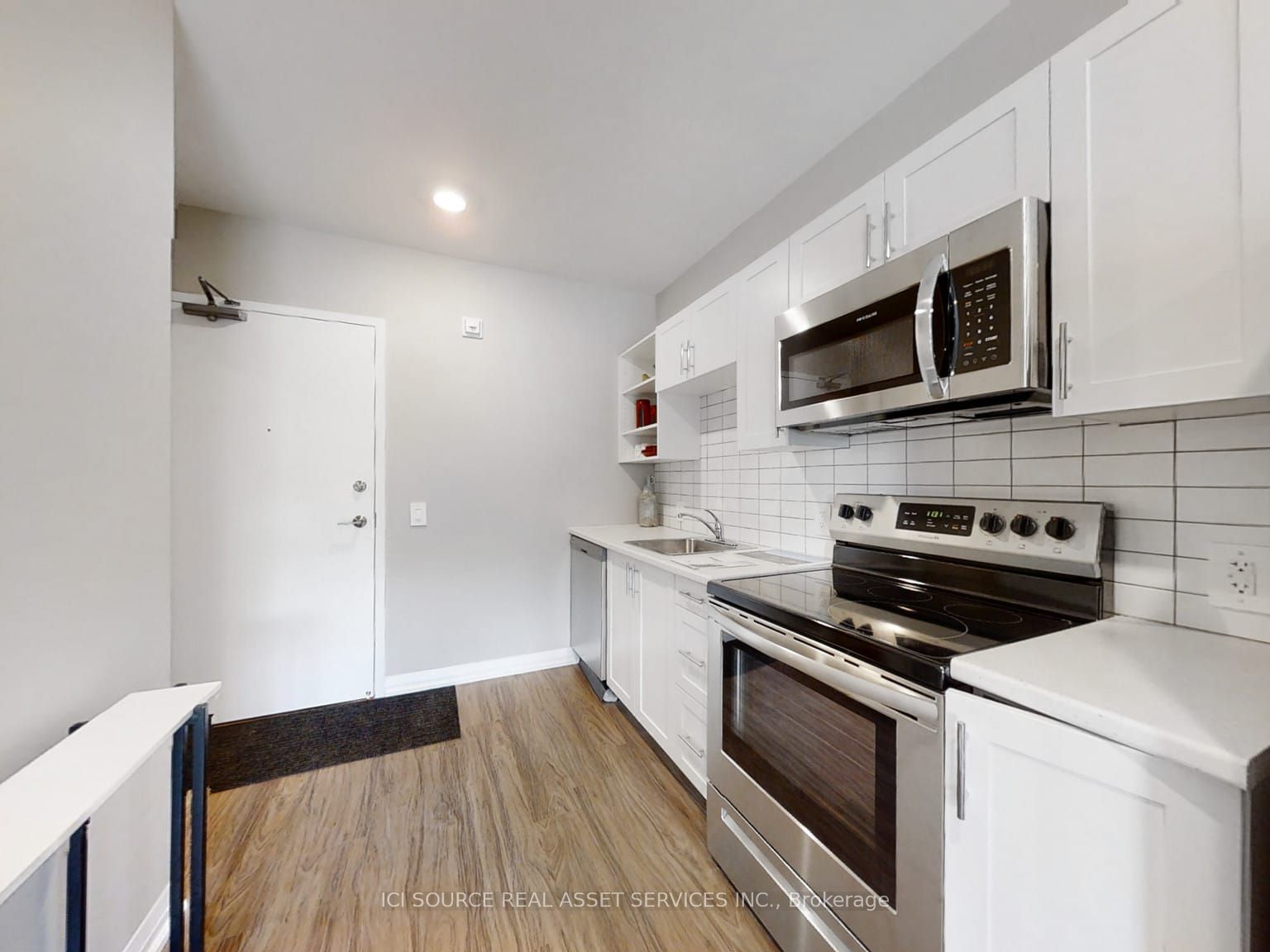 412-233 Dunlop Street W, Barrie, ON, L4N 1B5