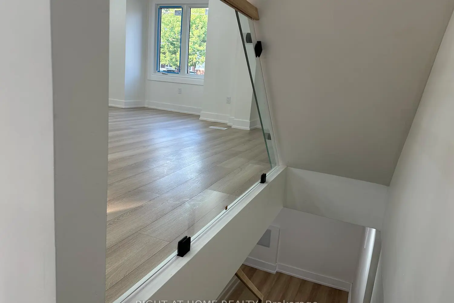 Additional image 19 of 210 Dearborn Avenue