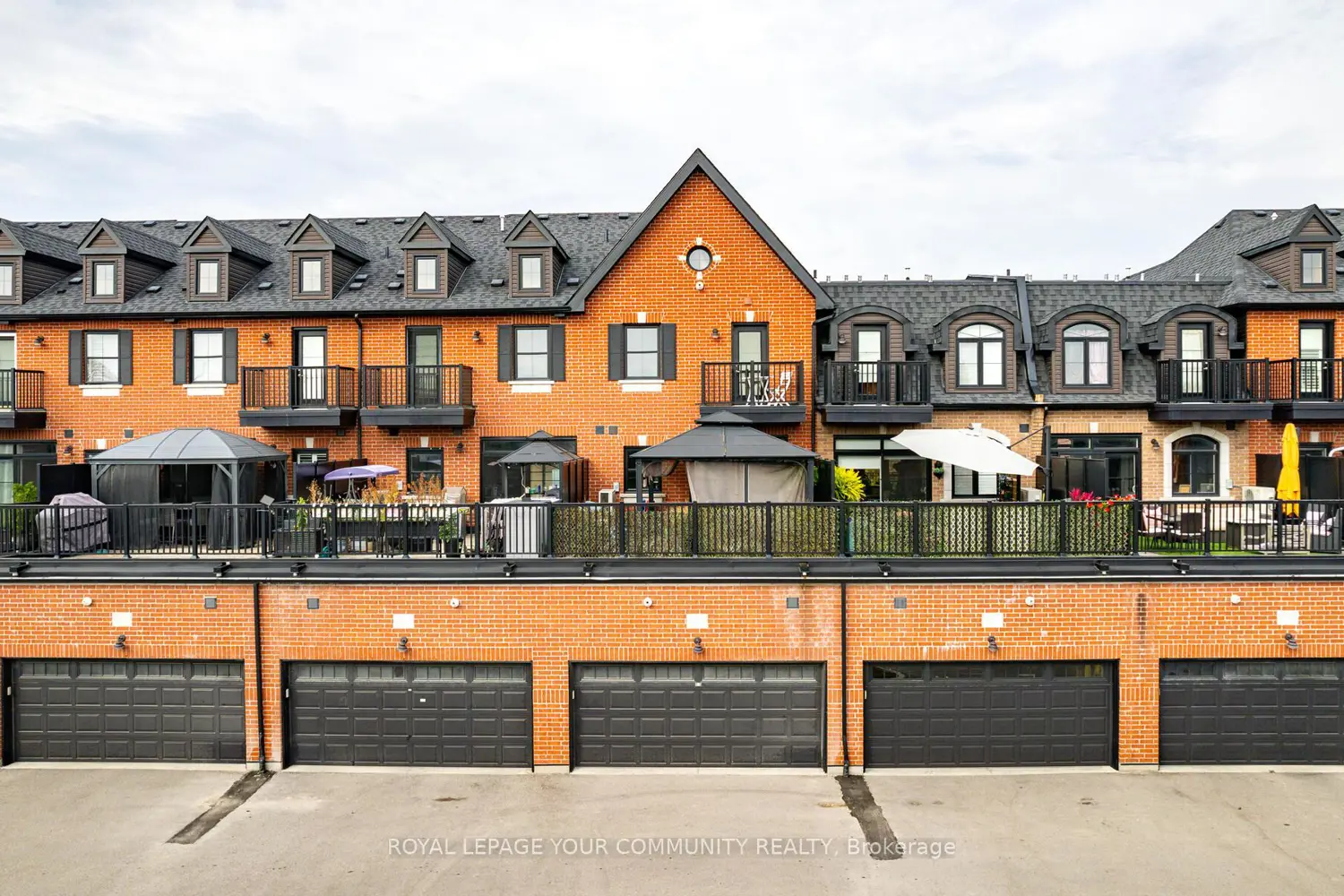 Additional image 18 of 17 Baldwin Street 205