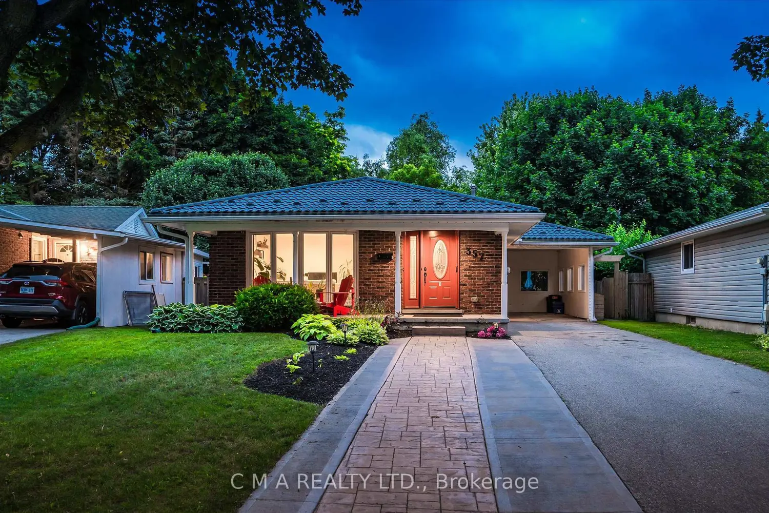 357 Grangewood Drive photo 2