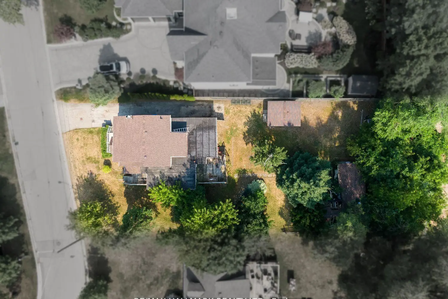 Additional image 6 of 724-728 Montbeck Crescent