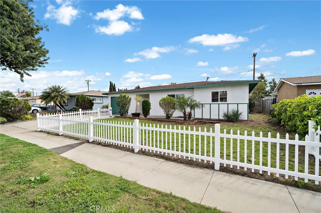 Additional image 4 of 1410 W Camden Place, Santa Ana, CA 92704