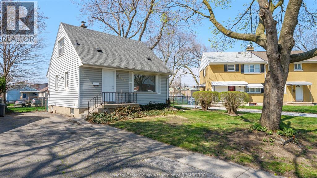 939 Askin Avenue, Windsor, ON, N9B2X5
