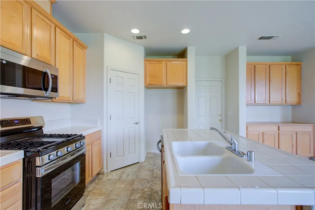 Additional image 8 of 6511 Mello Court, Winton, CA 95388