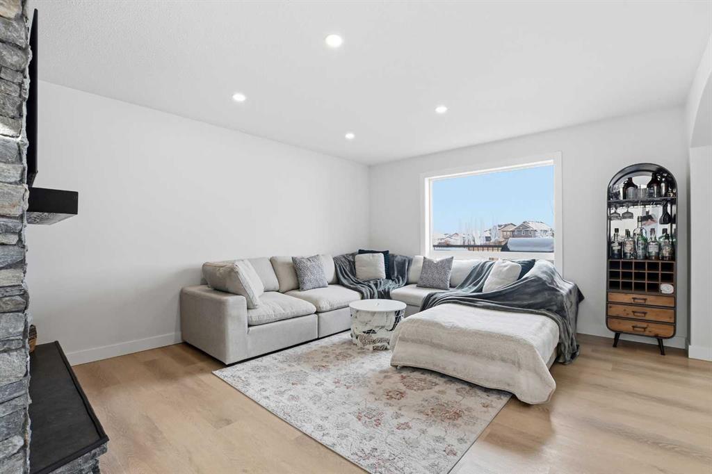 Additional image 6 of 126 Larsen Crescent, Red Deer, AB, T4R 0J3