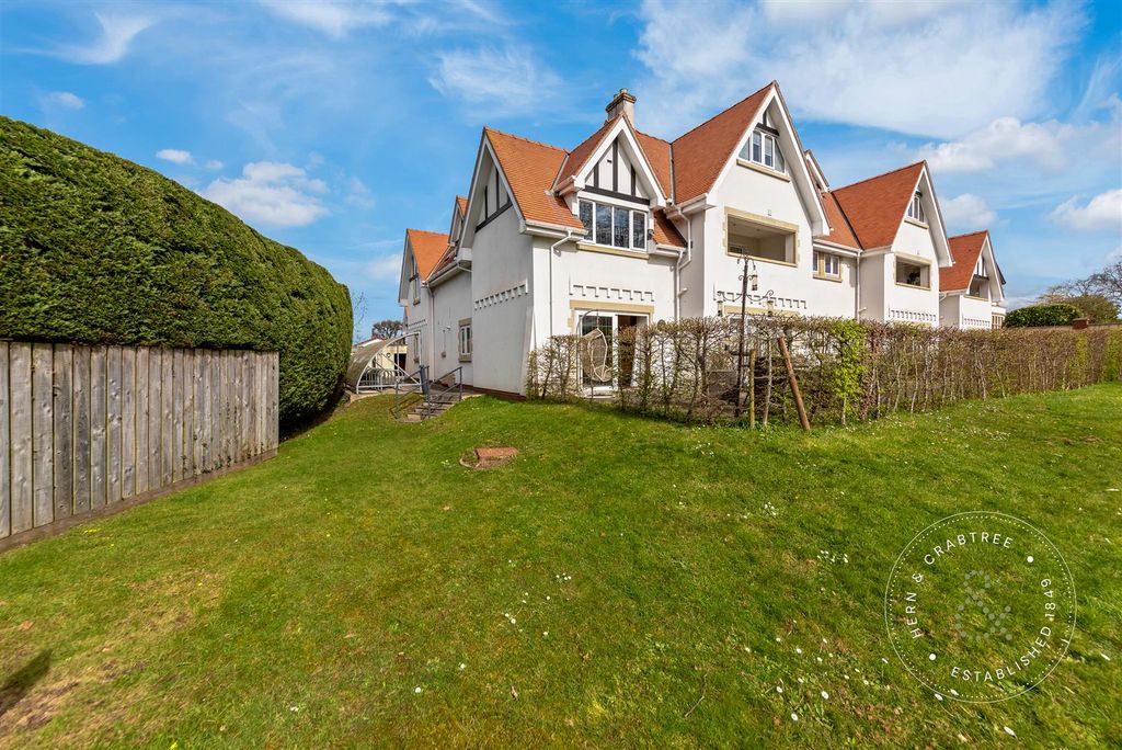 Additional image 29 of 2 bed flat for saleThe Retreat, The Chantry, Llandaff, Cardiff CF5
