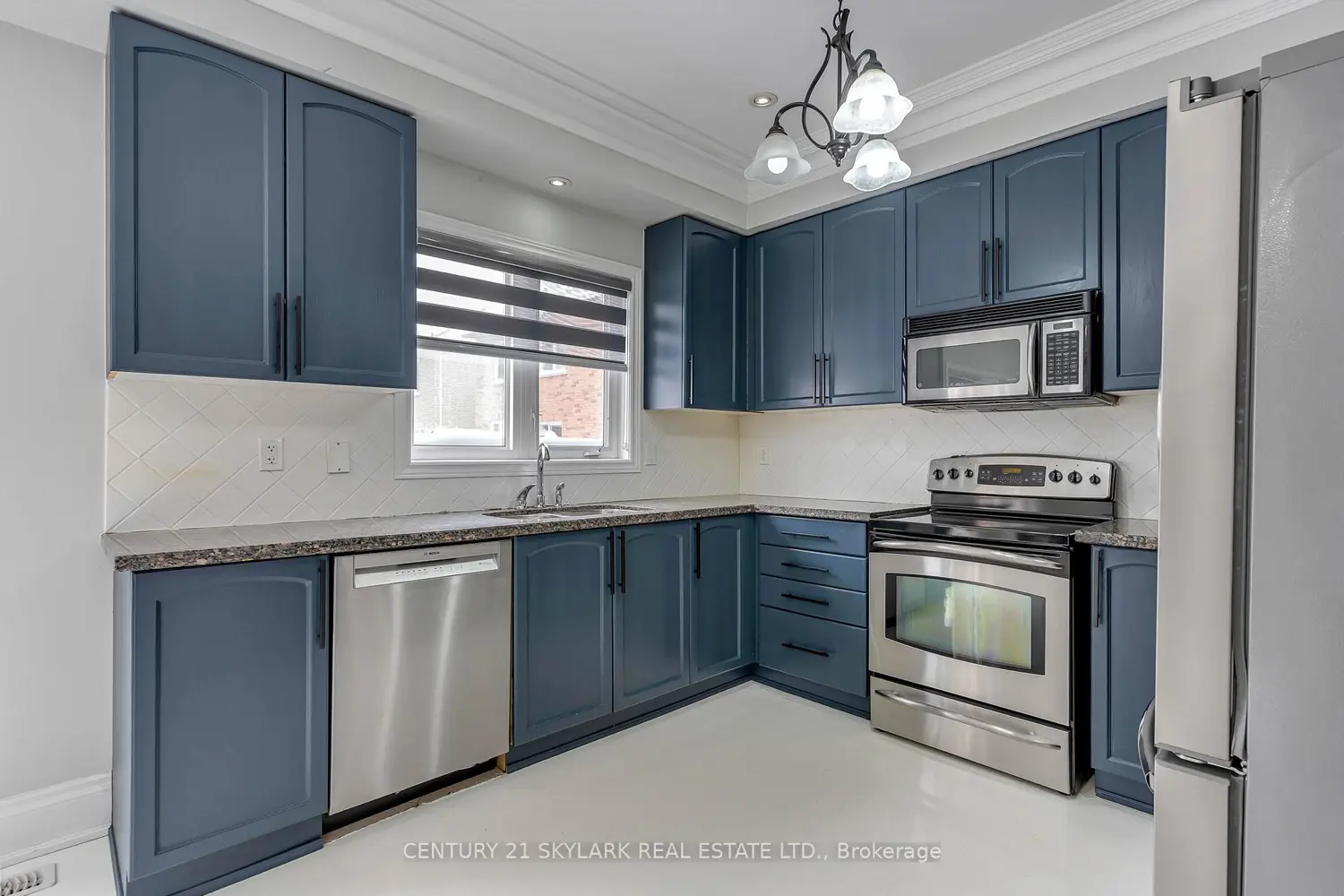 Additional image 11 of 7 Yellow Avens Boulevard