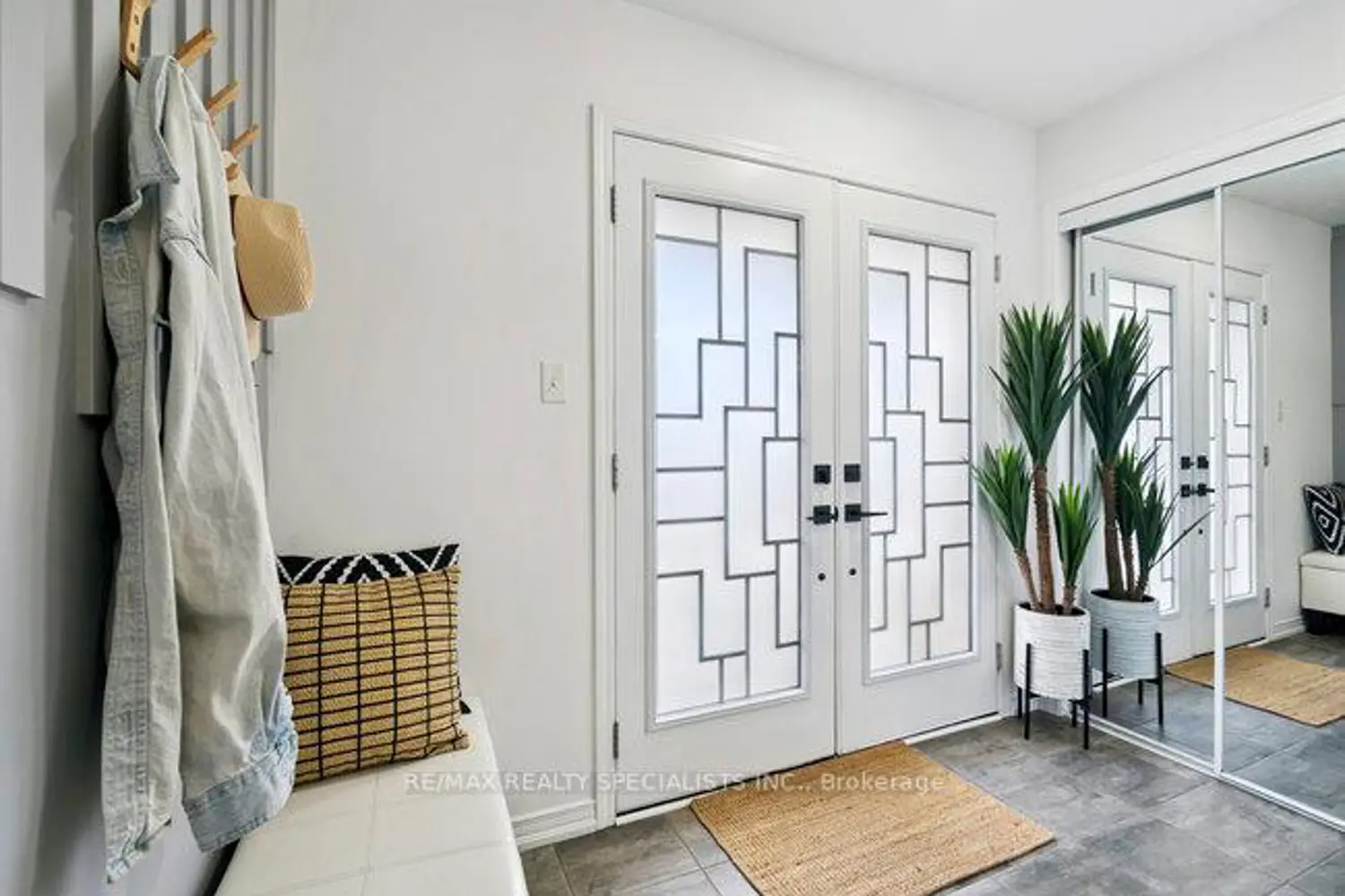 Additional image 2 of 50 Olympic Gate